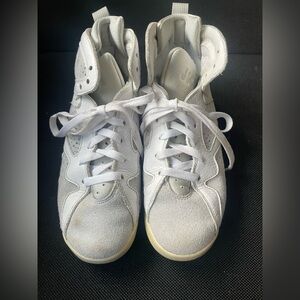 Air Jordan 7 Retro Pure Platinum sneakers